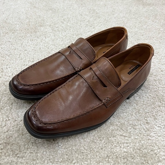 Clarks Collection Men Brown Cushion Toe Tilden Way Leather Loafers Shoes Men 9, - Picture 2 of 16